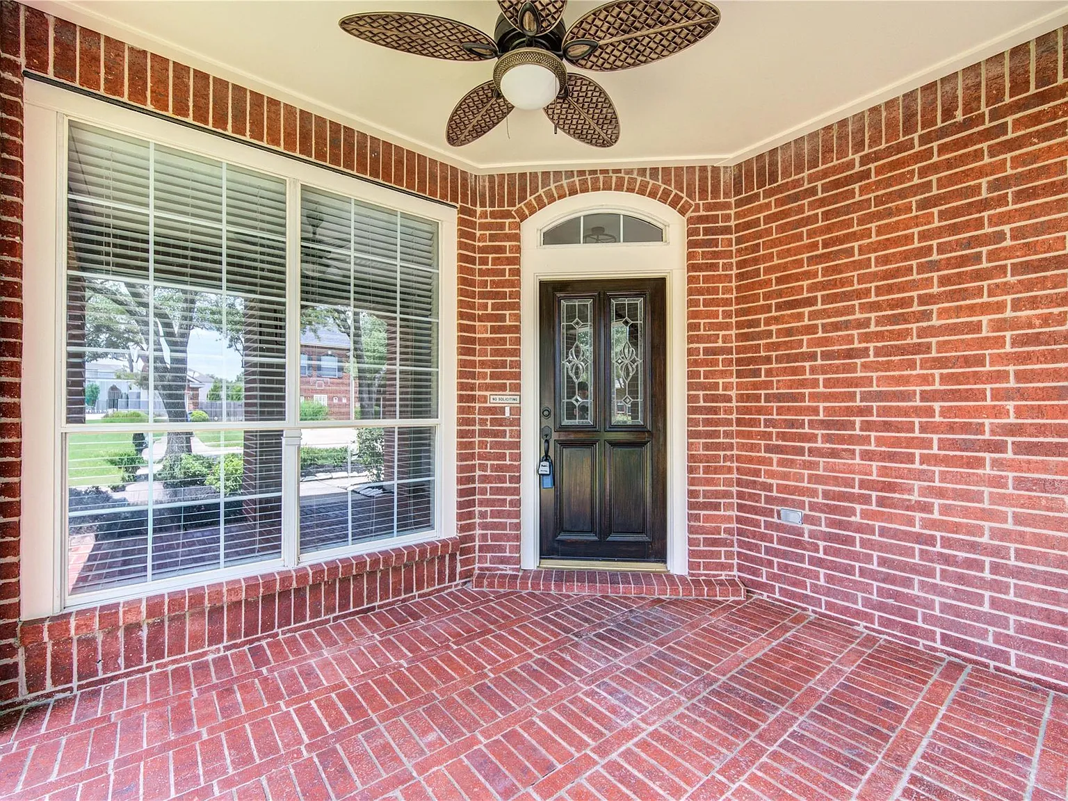 4 bed, 2.5 bath, 3065 sqft, $3,600 — Photo 3