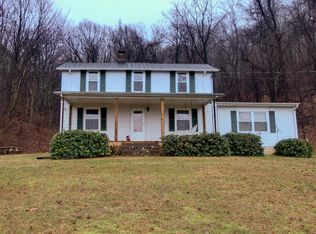 3107 Mowles Rd, Salem, VA 24153