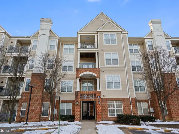 3015 Nicosh Cir Unit 2308, Falls Church, VA 22042