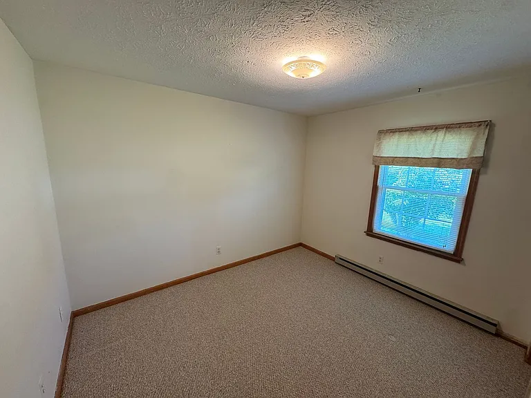 312 Foreston Dr — Photo 10