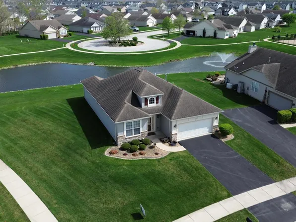 11677 Maryland St, Crown Point, IN 46307
