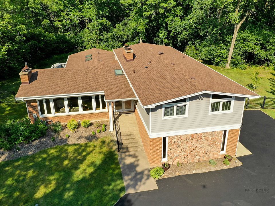 1st image of 2690 Edgewood Ct