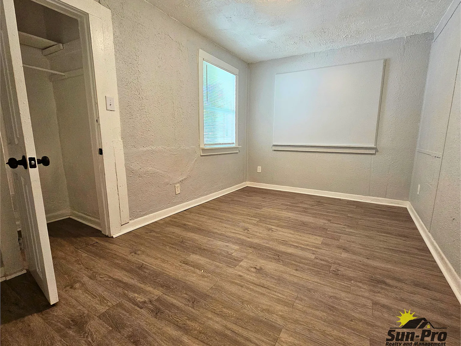 1 bed, 1.0 bath, $950 — Photo 4