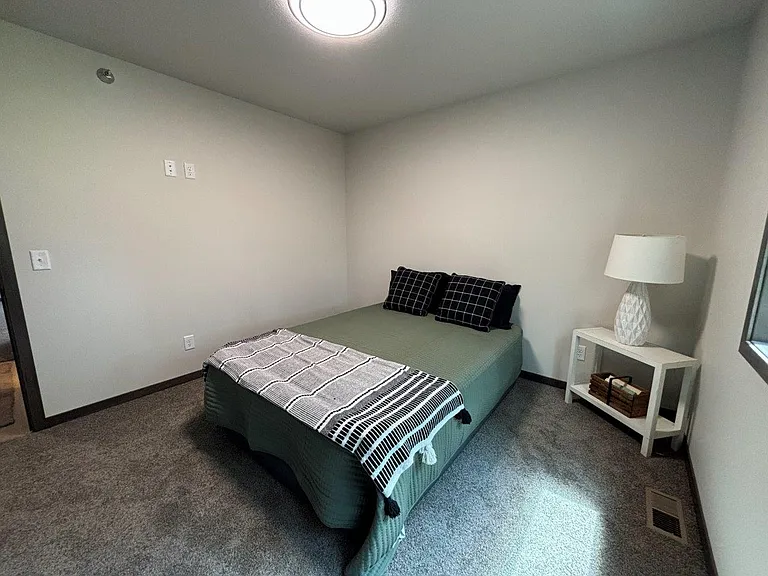 WestSide Apartments — Photo 12