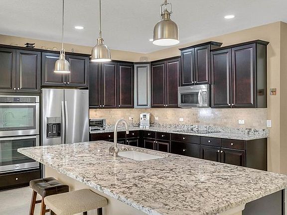 2nd image of 1212 Bella Vista Cir