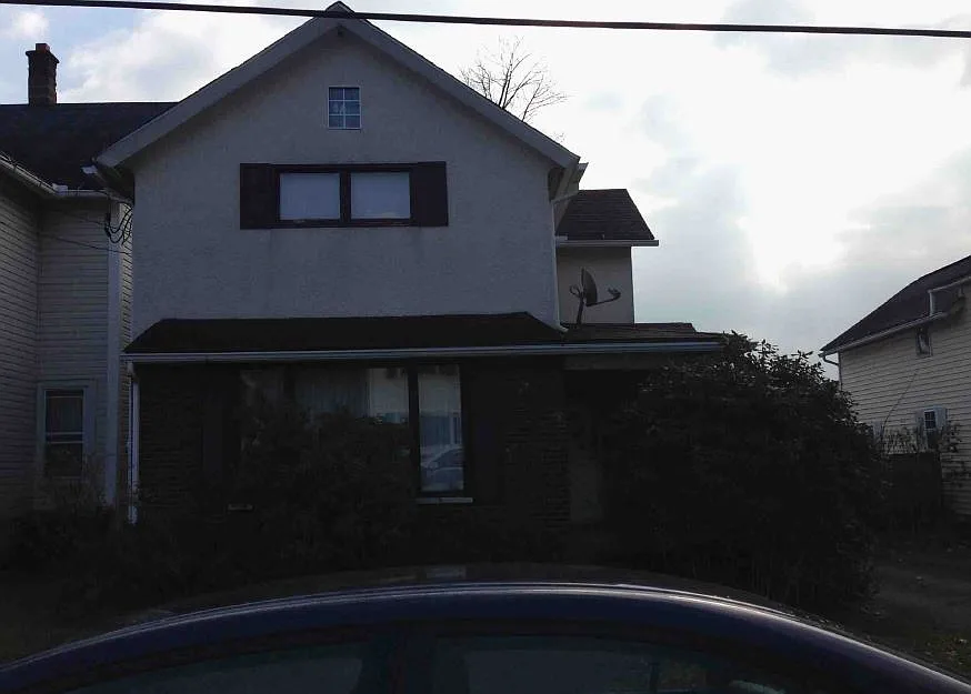 320 Rose St photo 1