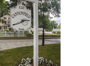 520 Main St APT 16, Ridgefield, CT 06877