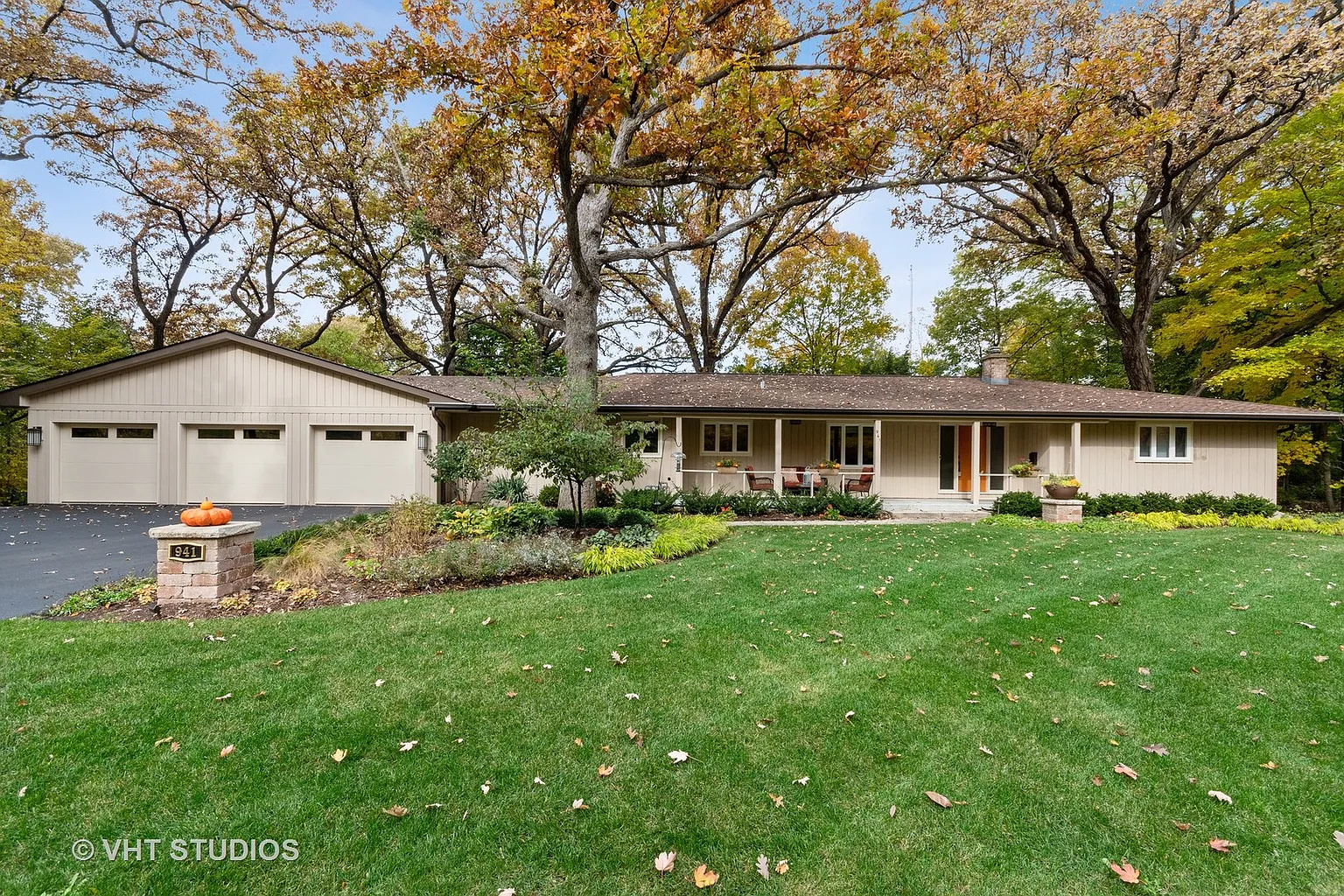 941 Anne Rd photo 1