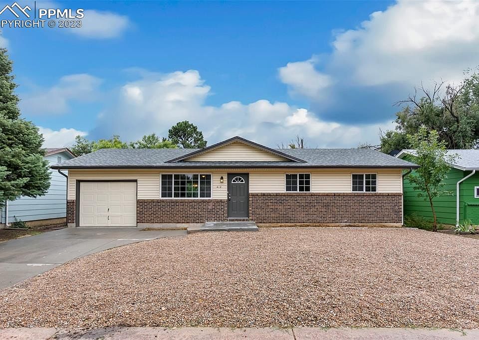 1st image of 412 Rosewood Dr