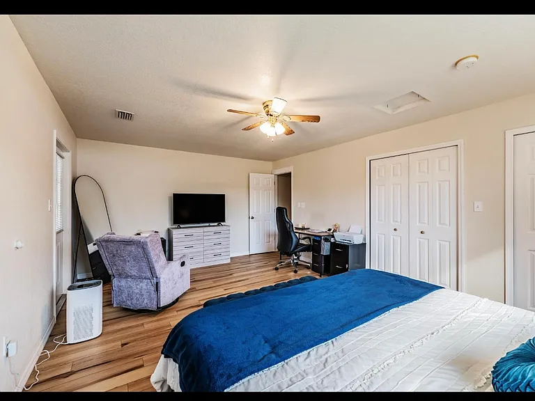 4622 Justin Ln — Photo 17