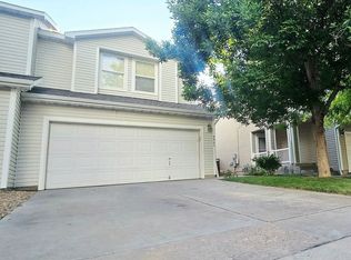 8061 S Kittredge Way, Englewood, CO 80112