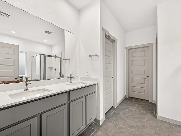 1107 Lakes Edge Ln — Photo 27