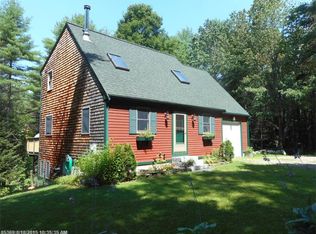 90 Station Rd, Newcastle, ME 04553