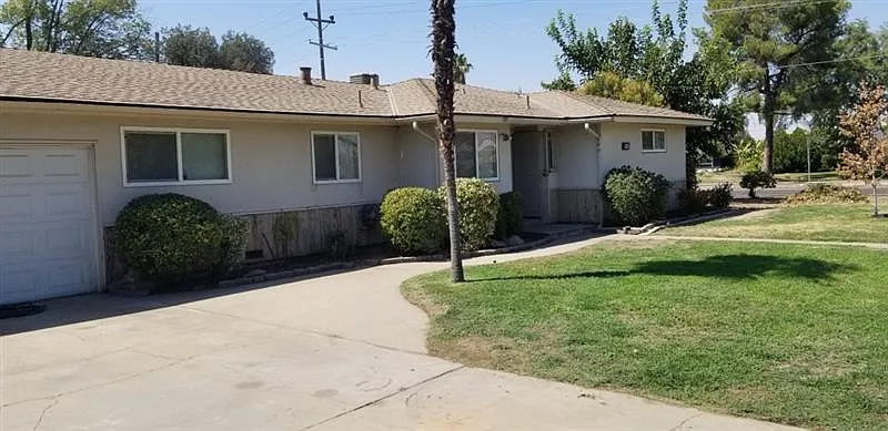 1247 W Fairmont Ave
