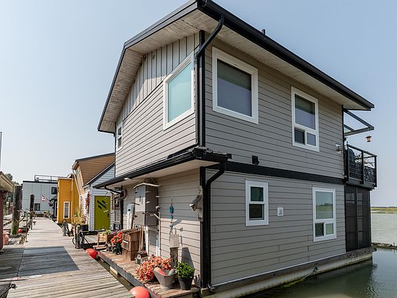 2nd image of 3871 River Rd W #14