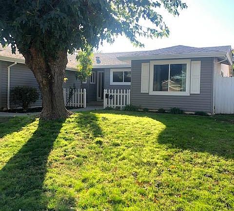 2nd image of 2828 Sandbrook Ct