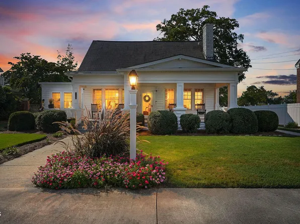 308 S Layton Ave, Dunn, NC 28334
