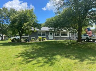 2 Savage Rd, Kendall Park, NJ 08824