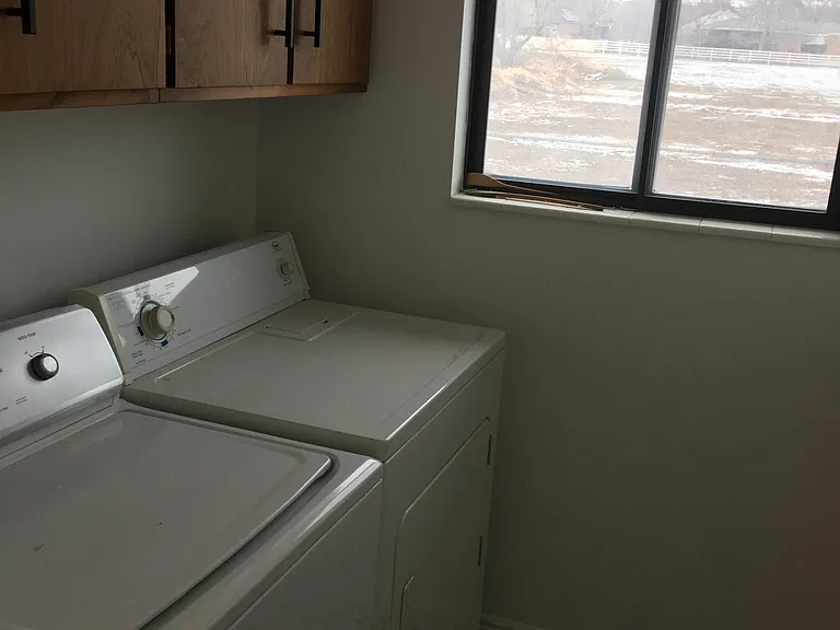 750 Cherrywood Rd — Photo 5