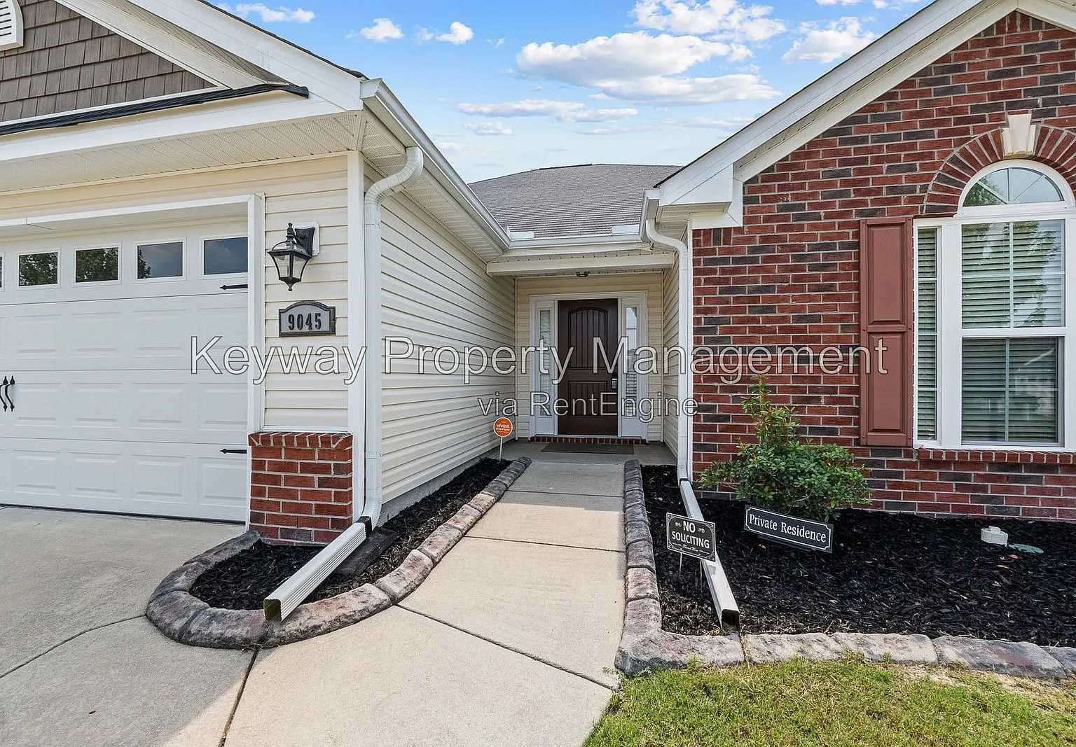 3 bed, 2.0 bath, 1669 sqft, $1,930 — Photo 2