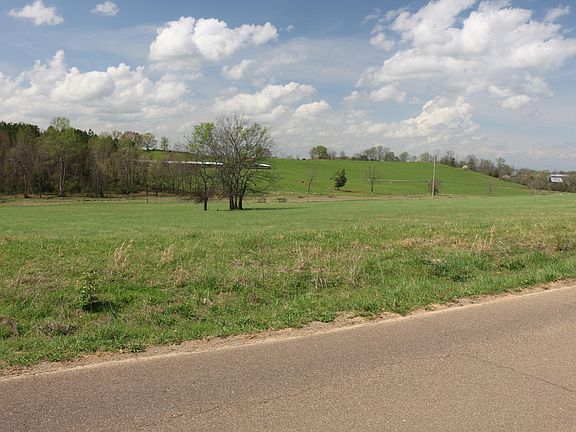 2nd image of 1095 County Road 461