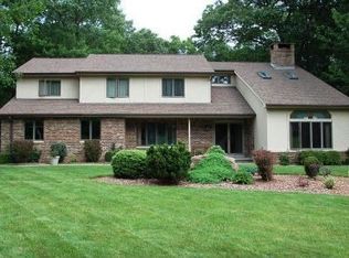 133 Birchwood Dr, Hamden, CT 06518