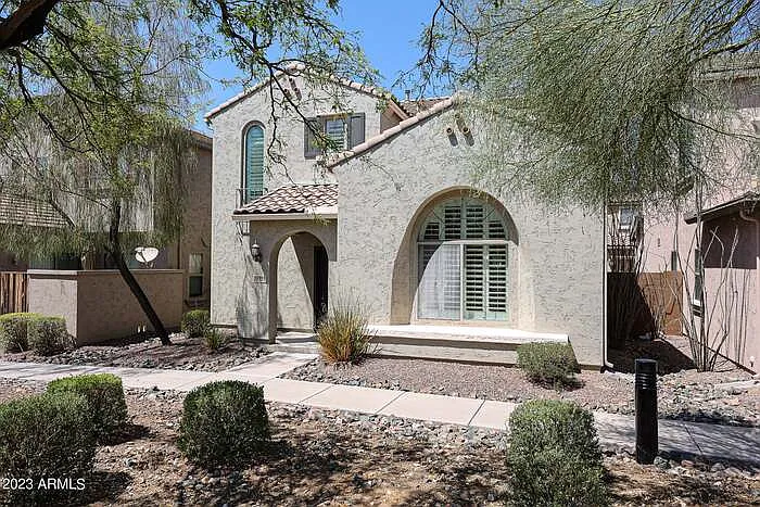 3 bed, 2.5 bath, 1454 sqft, $2,060 — Photo 3