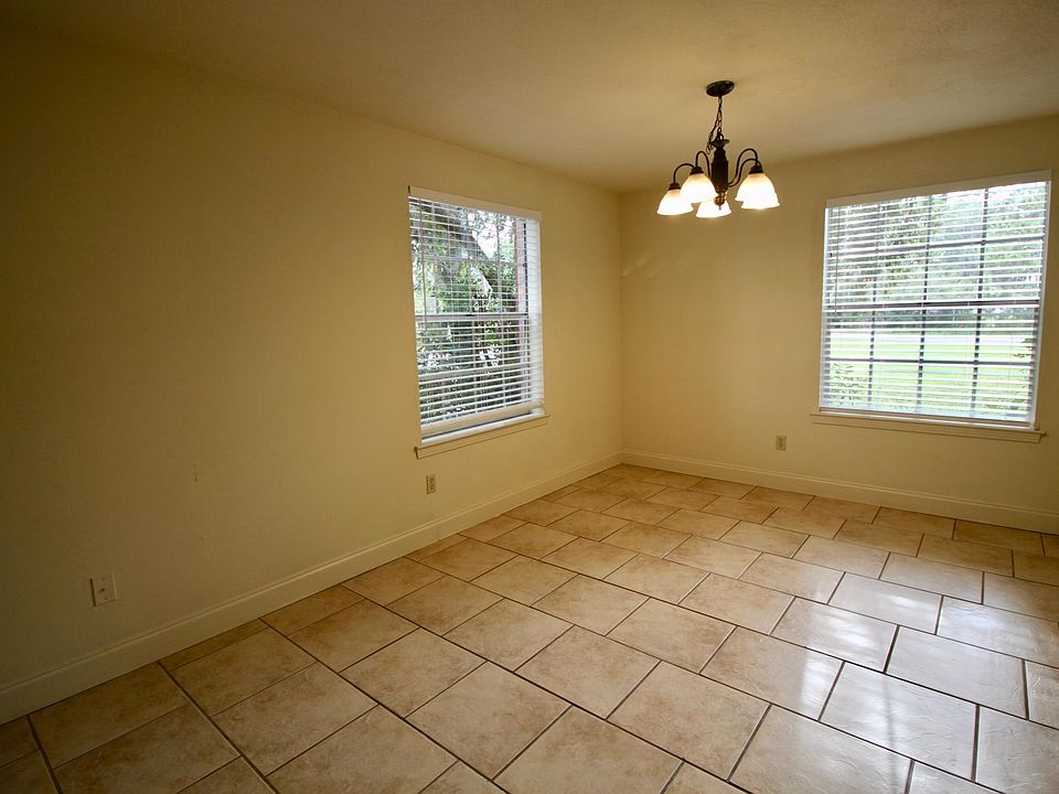 1st image of 84 Lake Village Blvd #84
