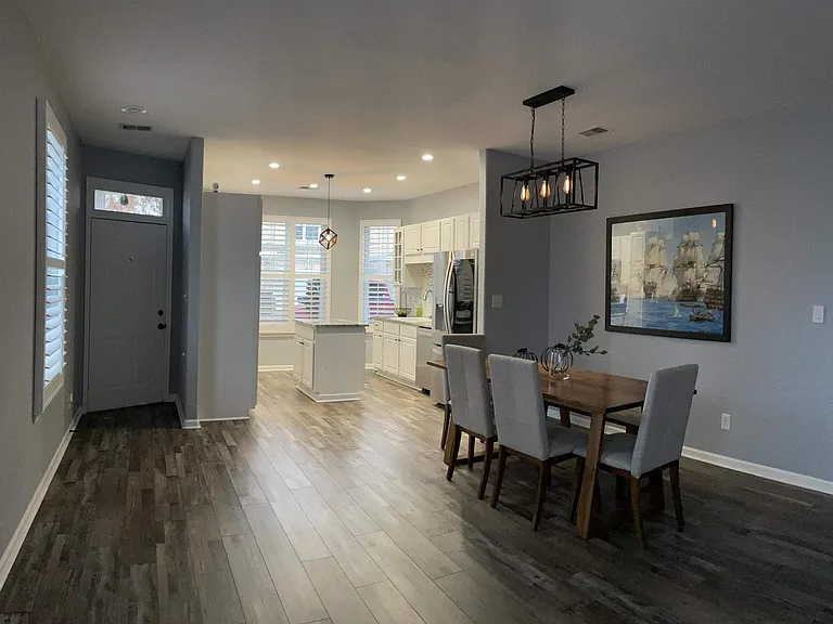 4725 Martinique Ct — Photo 11