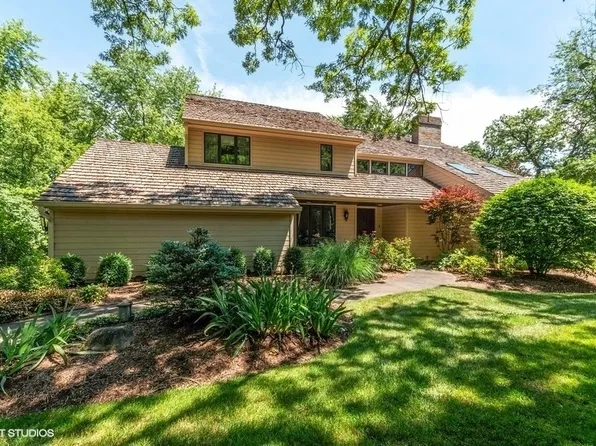5458 N Tall Oaks Dr, Long Grove, IL 60047