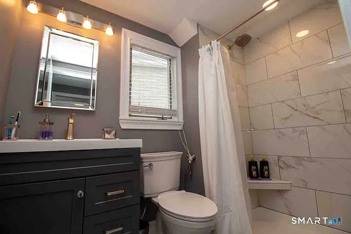 21 Groveway #21 — Photo 32