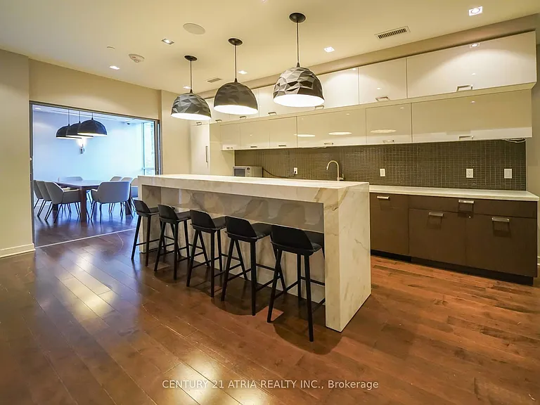 8 Mercer St #1906 — Photo 24