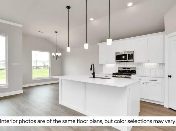 10220 Cabo Del Sol Dr, Cleveland, TX 77327