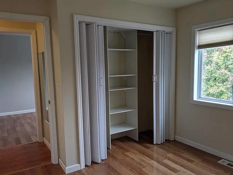 134 Kearney Ave — Photo 9