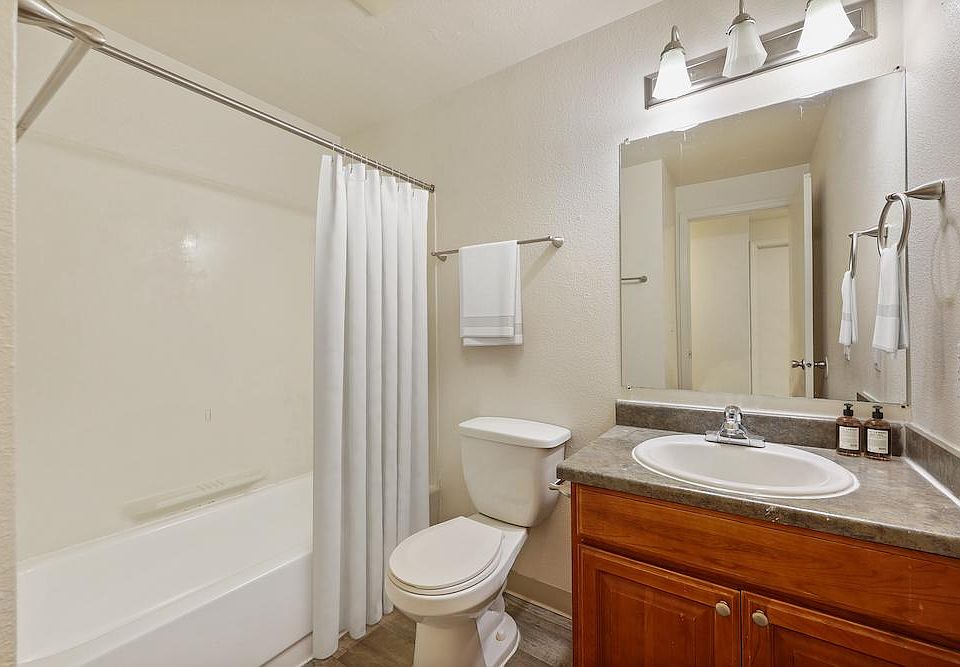 1st image of 7301 NE 13th Ave #1