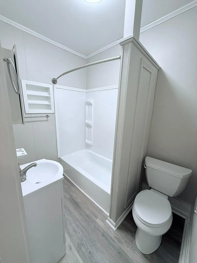 110 Loraine St — Photo 3