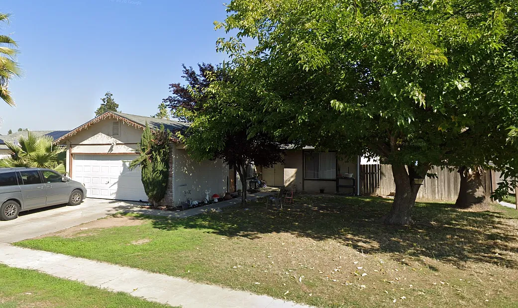 4 bed, 1400 sqft, $2,200 — Photo 1