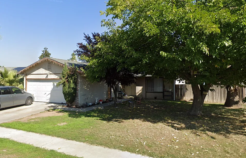 3806 N Renn Ave