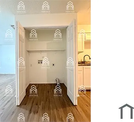 101 N Bugle Dr — Photo 6