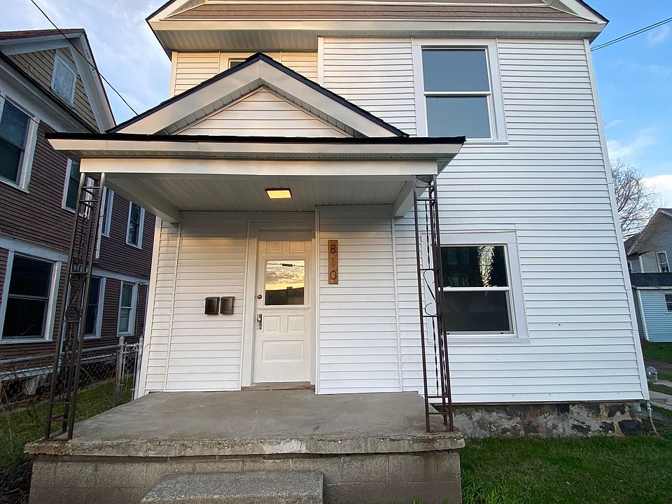 1st image of 810 Broadway Ave NW #2