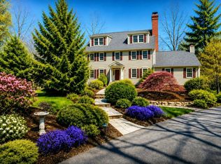 19 Pheasant Ln, Topsfield, MA 01983
