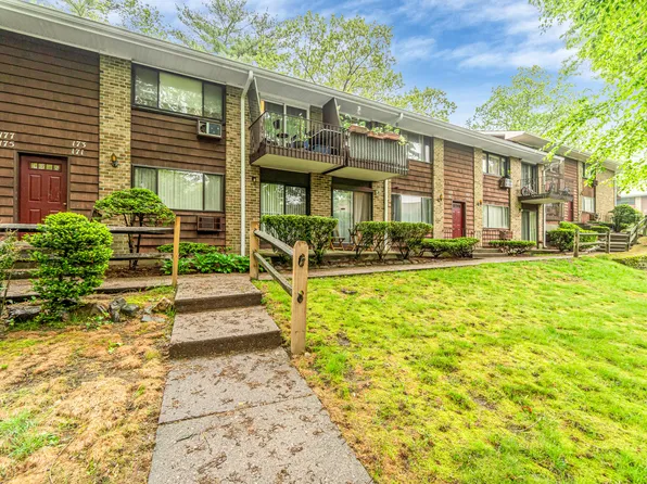 173 Kennedy Drive #173, Bridgeport, CT 06606