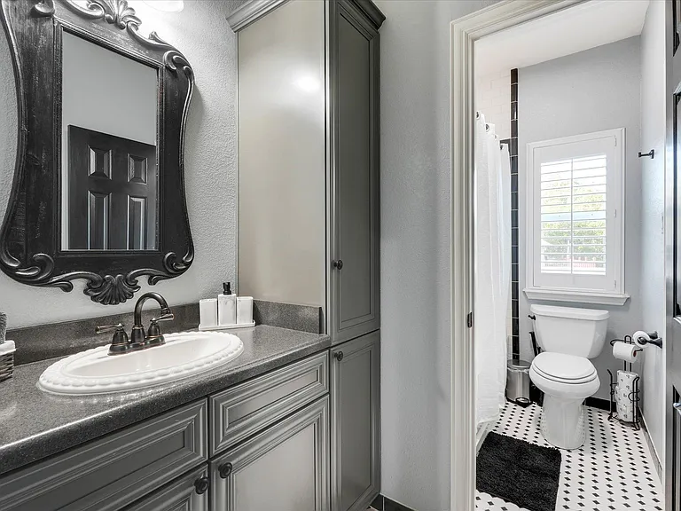 2305 Clearview Ct — Photo 27