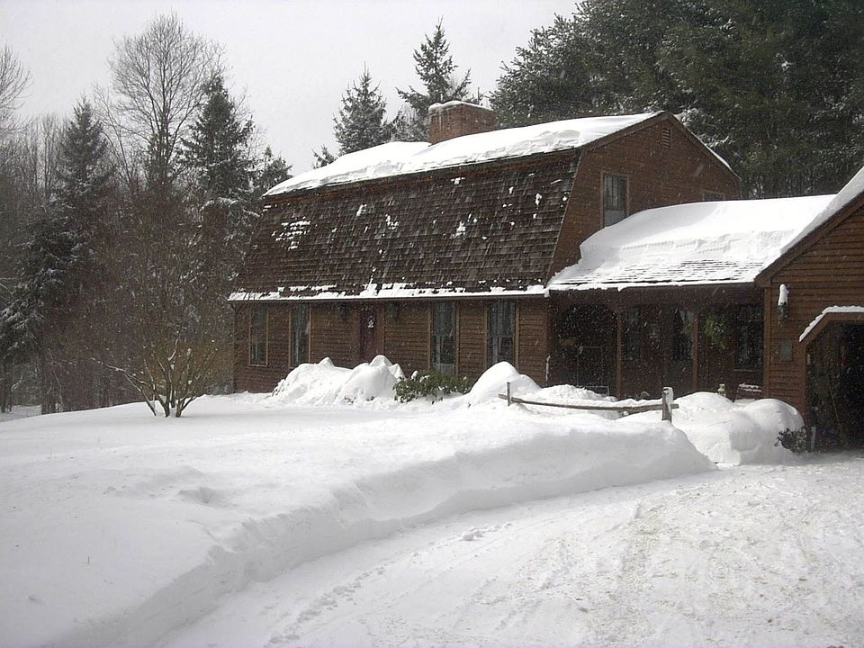 2nd image of 407 Tater Hill Rd