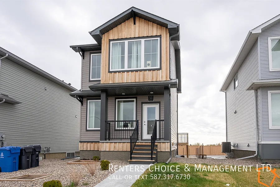 Building Photo - 820B Coalbrook Close W