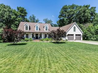 10689 S Oak Ridge Est, Haubstadt, IN 47639