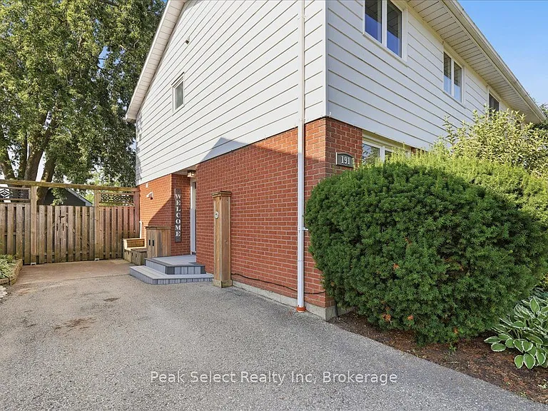 191 Maple Ave — Photo 3