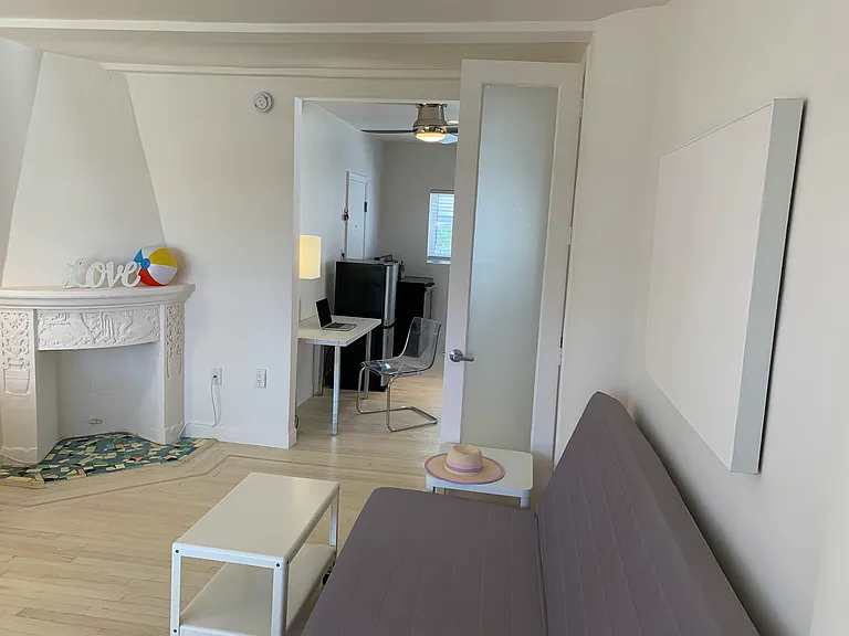 439 15th St #10 — Photo 3