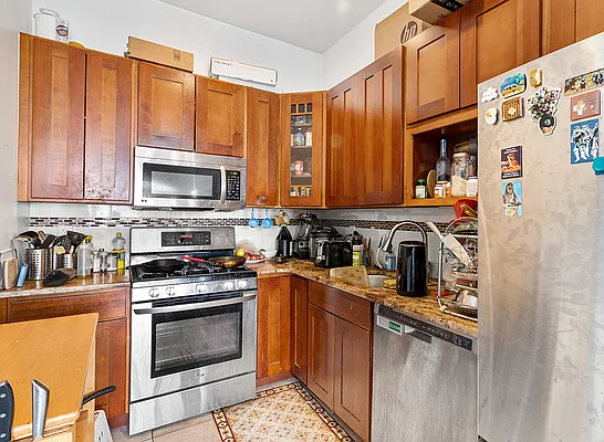 Rented by Triplemint | media 12