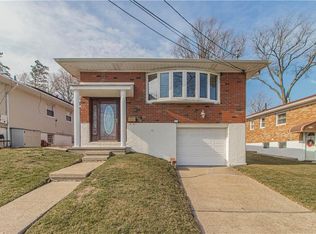 929 Hylan Blvd, Staten Island, NY 10305